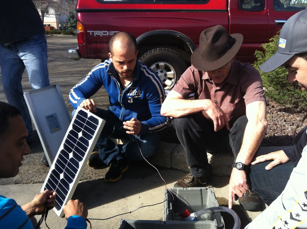 What are some ways to receive training on installing solar panels?